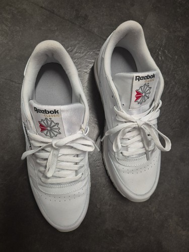 Reebok 43 - **reebok,
